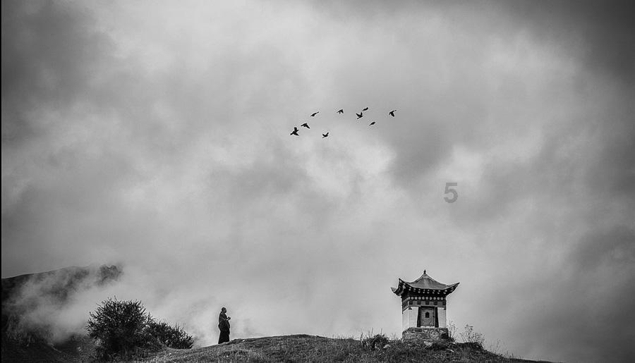 刚刚,